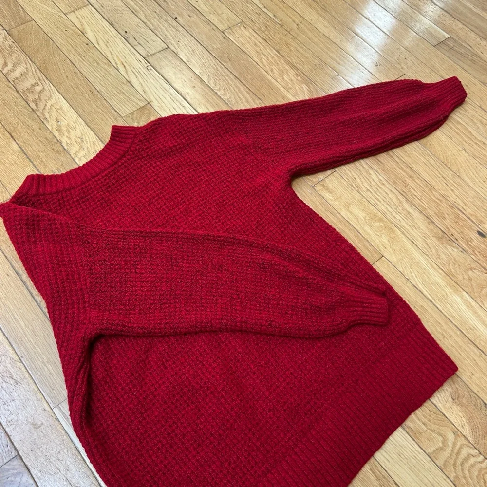 American Eagle Red Knit Sweater Size Small - Picture 4 of 6